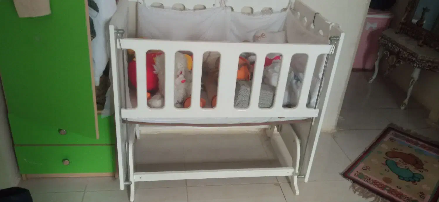 گهواره و روروئک|اسباب و اثاث بچه|پرند, فاز ۶|دیوار