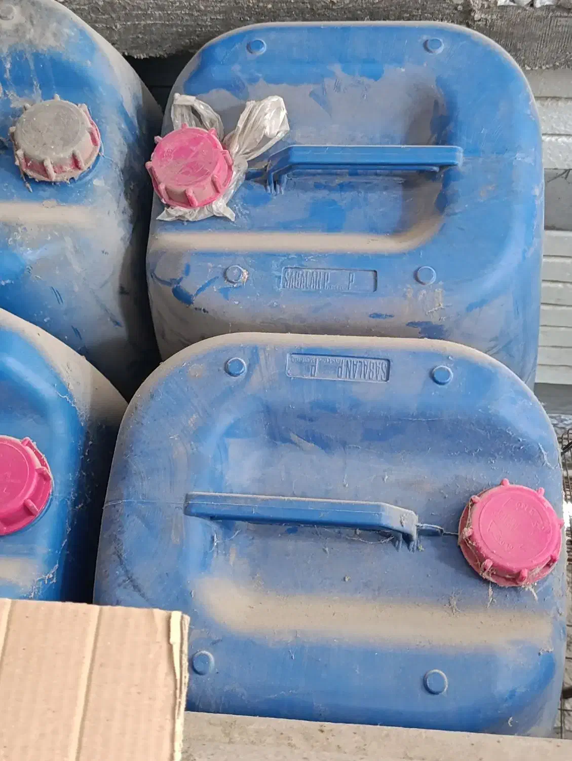 گالن۷۰لیتری درحدنو|ظروف نگهدارنده، پلاستیکی، یک‌بارمصرف|بندرعباس, |دیوار