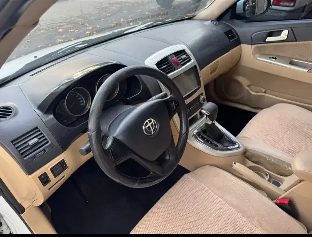 برلیانس ۳۳۰ اتوماتیک سند تکبرگ|خودرو سواری و وانت|فردیس, شهرک شهید حسینی|دیوار