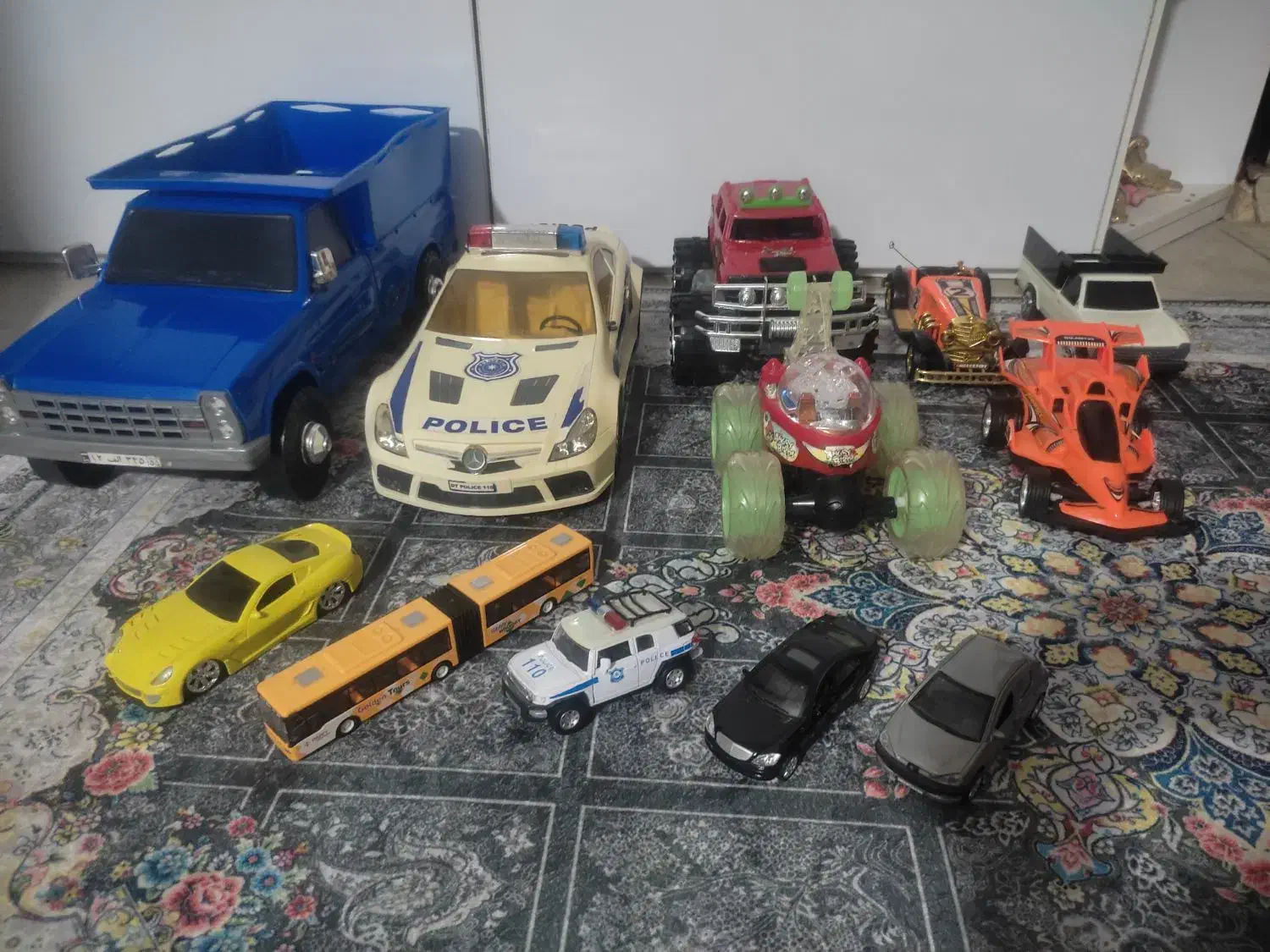 ماشین اسبا ب بازی|اسباب‌بازی بچه|مشهد, سرافرازان|دیوار