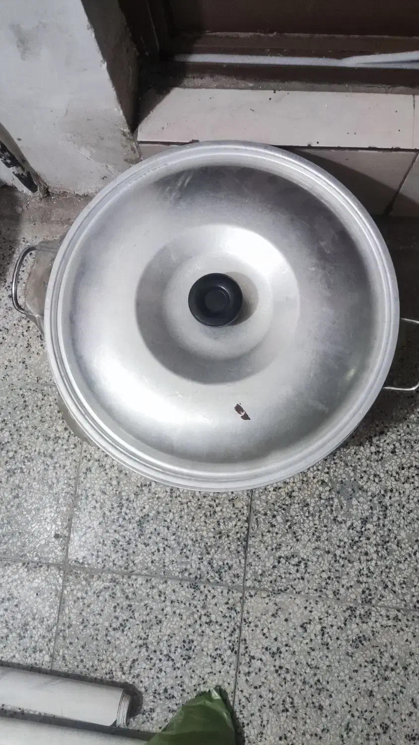 قابلمه آلومینومی ساز بزرگ|ظروف پختوپز|ری, سیزده آبان|دیوار