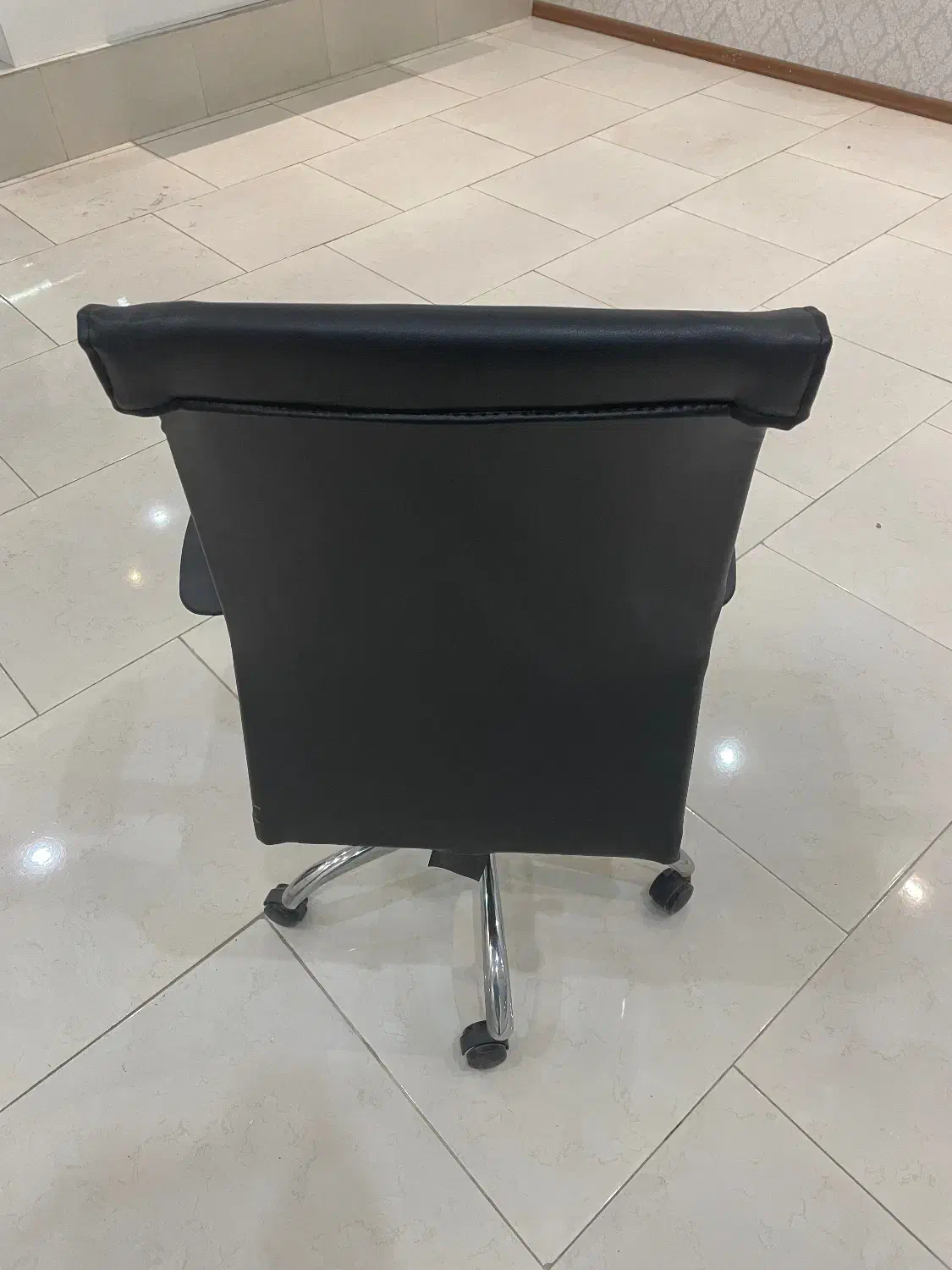 صندلی|صندلی و نیمکت|کرج, عظیمیه|دیوار