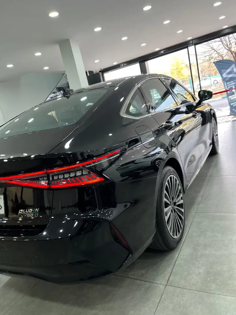 اریزو 8 پلاگین هیبرید وارداتی نقد و اقساط ۶۰ ماهه|خودرو سواری و وانت|تهران, تهرانپارس غربی|دیوار