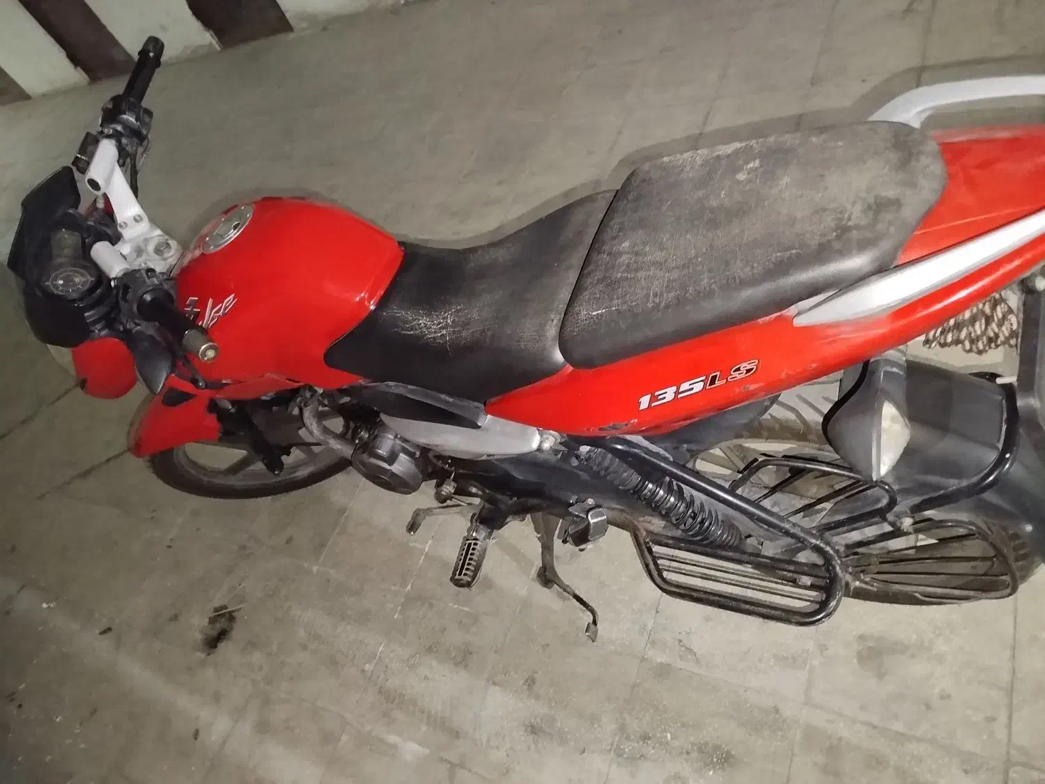 پالس 135|موتورسیکلت|قم, شهرک امام حسن|دیوار