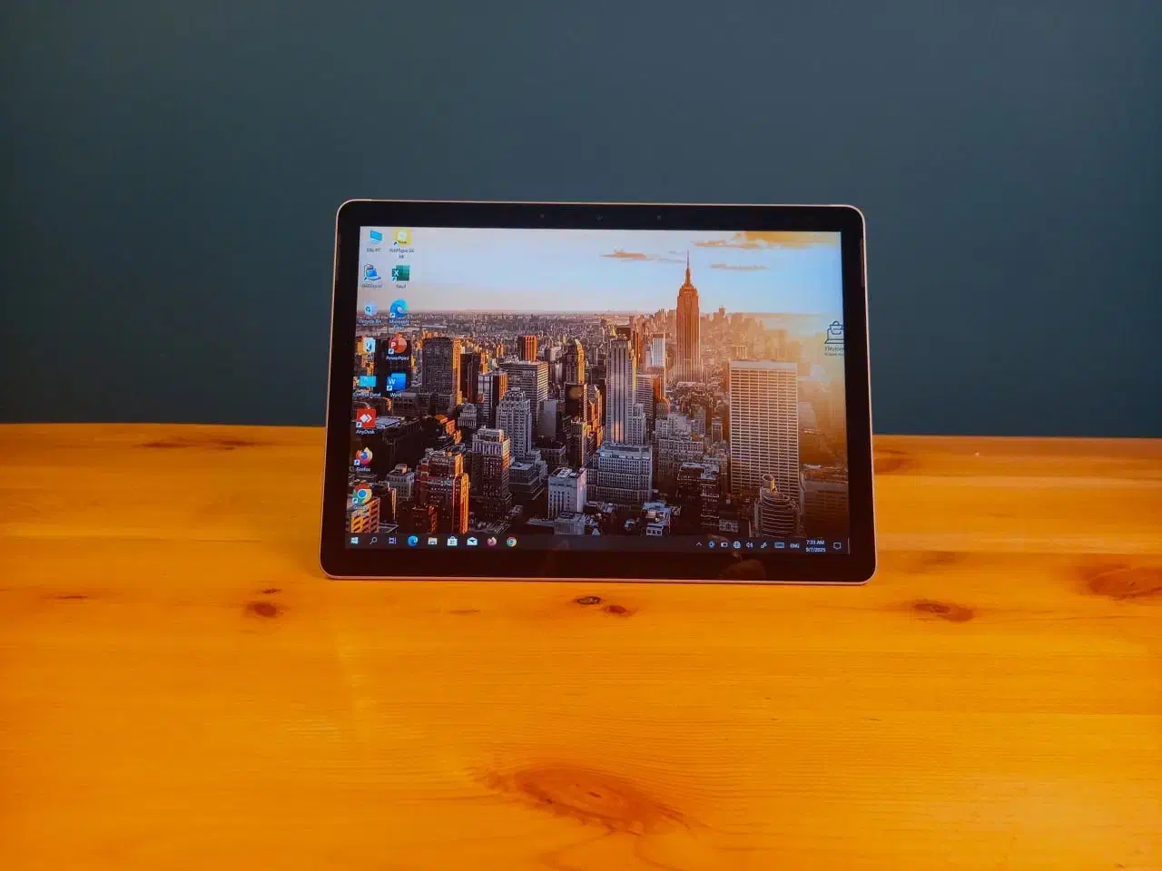 سرفیس Go2 با کارتن فابریک درحد آکبند surface|رایانه همراه|مشهد, سجاد شهر|دیوار