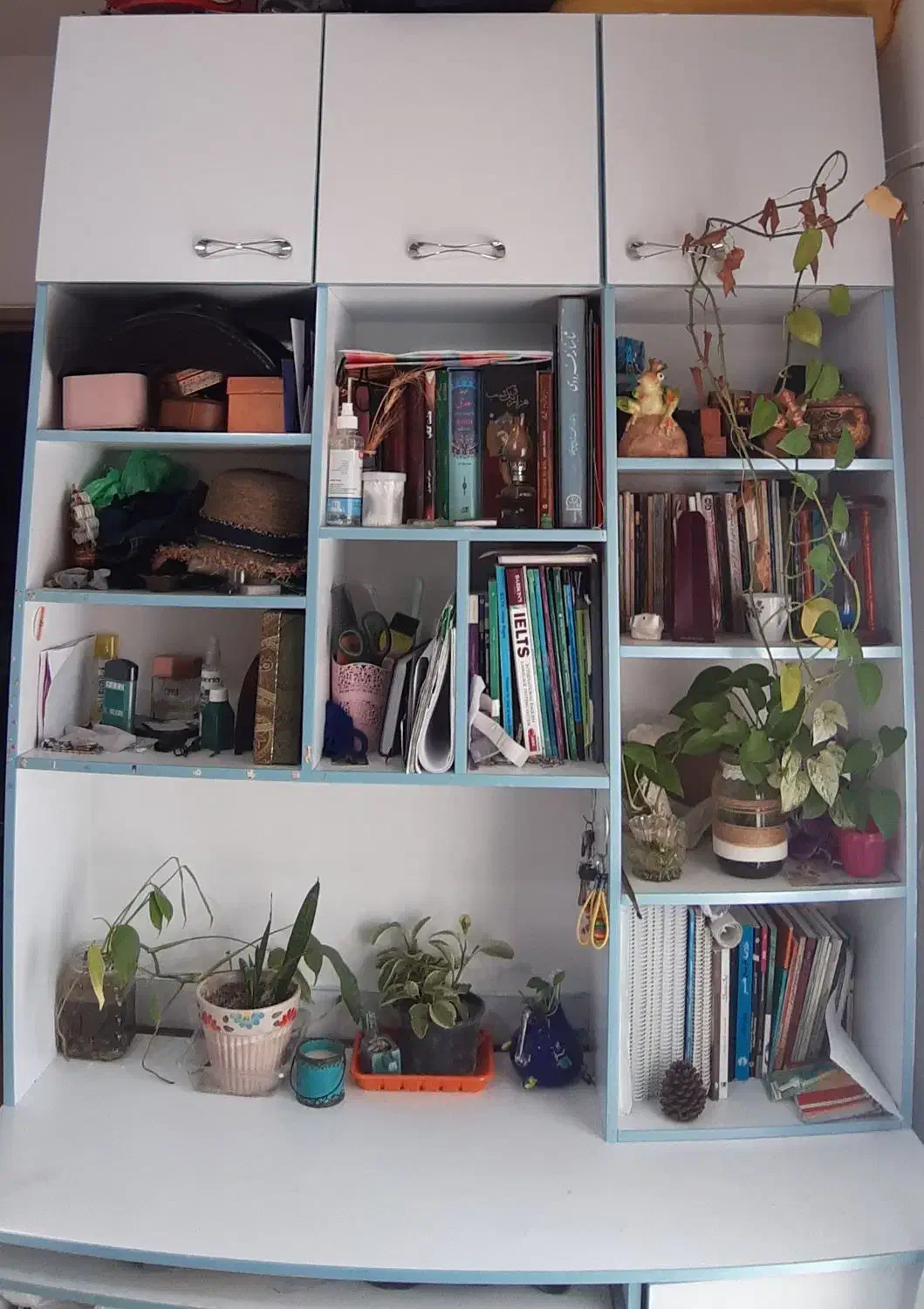 فروش کتابخانه و میز تحریر(یا کامپیوتر)|کتابخانه، شلف، قفسههای دیواری|رشت, امین الضرب|دیوار