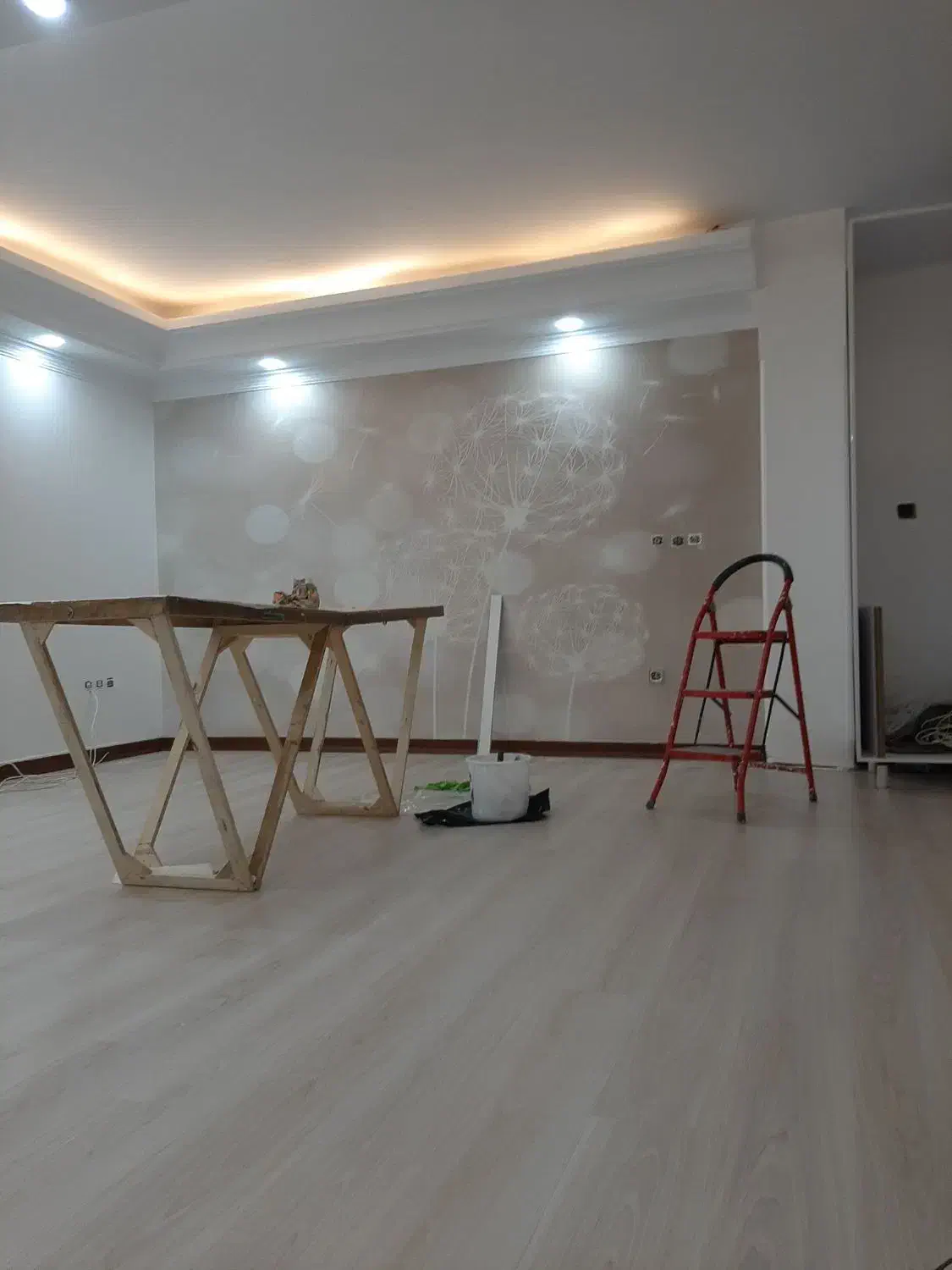 نصاب کاغذدیواری نصب کاغذ دیواری|خدمات پیشه و مهارت|تهران, پونک|دیوار