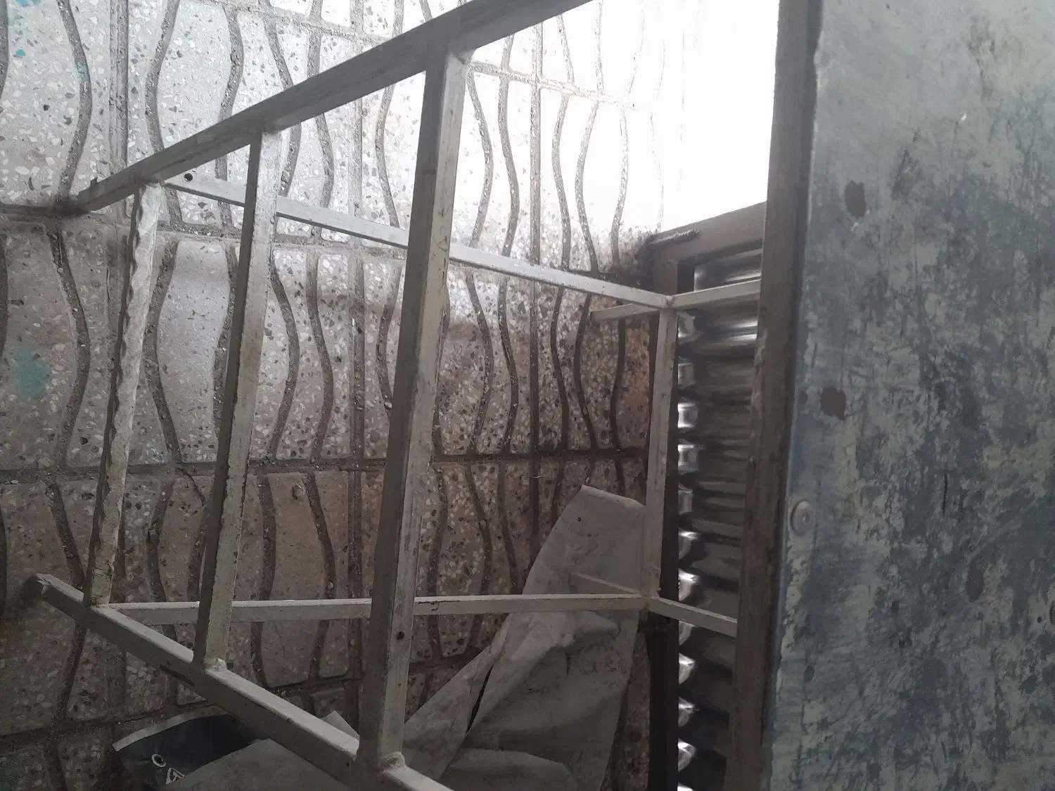 چهارپایه|صندلی و نیمکت|شاهرود, |دیوار