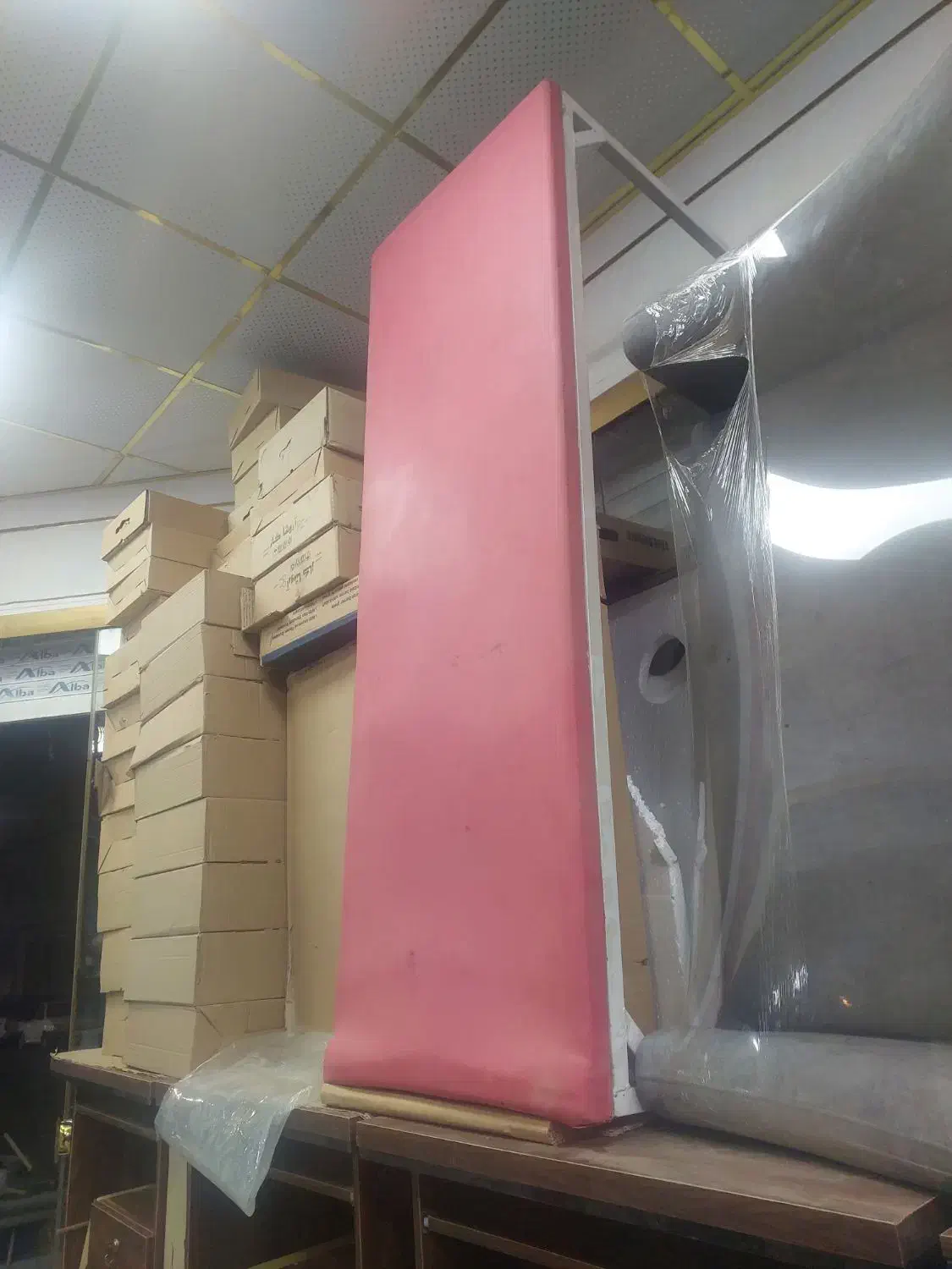 تخت مژه ماساژ اپلاسیون تتو|آرایشگاه و سالنهای زیبایی|مشکیندشت, |دیوار