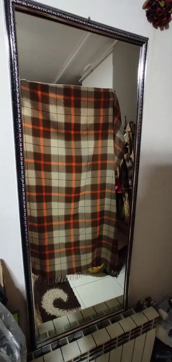 آینه|آینه|آستانه اشرفیه, |دیوار