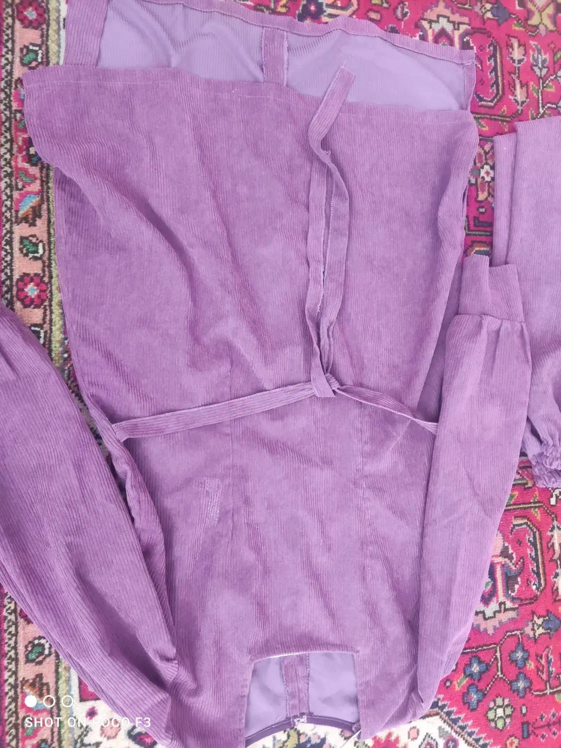 لباس هندی|لباس|سلماس, |دیوار