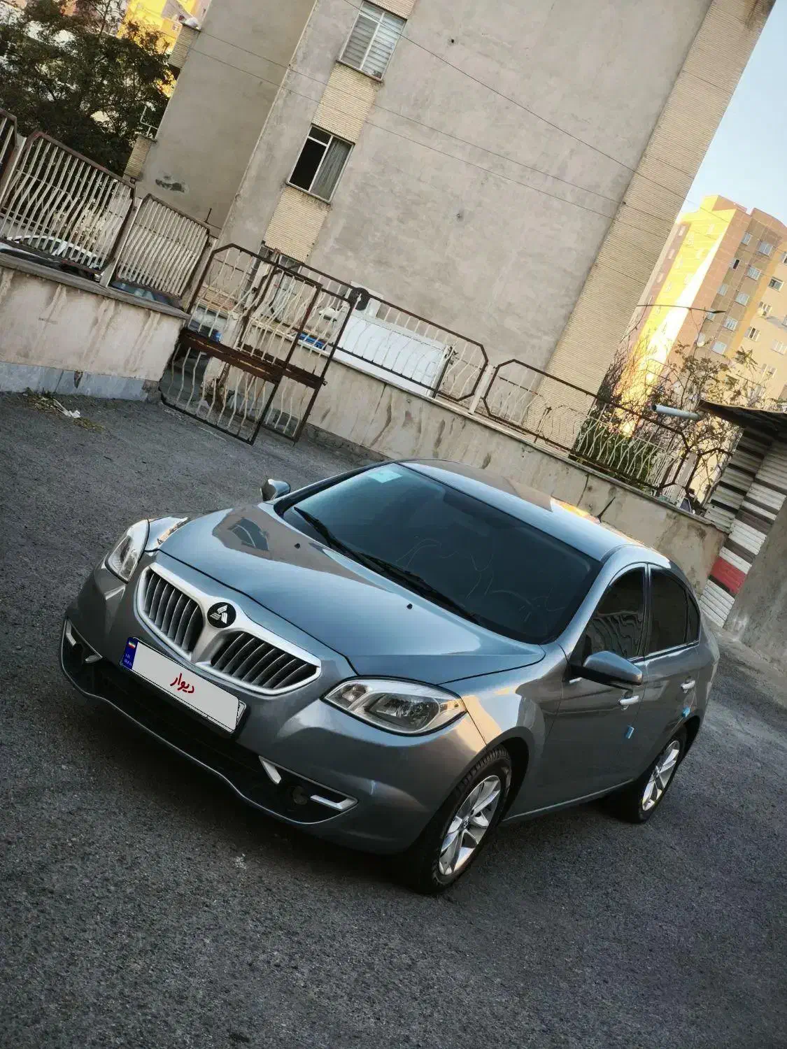 برلیانس H330 1660c م 97 بیرنگ زنجیرتایم مانیتوردار|خودرو سواری و وانت|تبریز, |دیوار