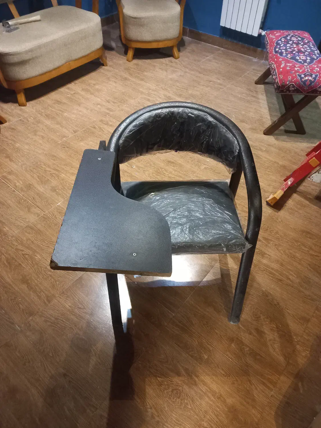 صندلی دانش آموزی|مبلمان اداری|رشت, گلسار|دیوار