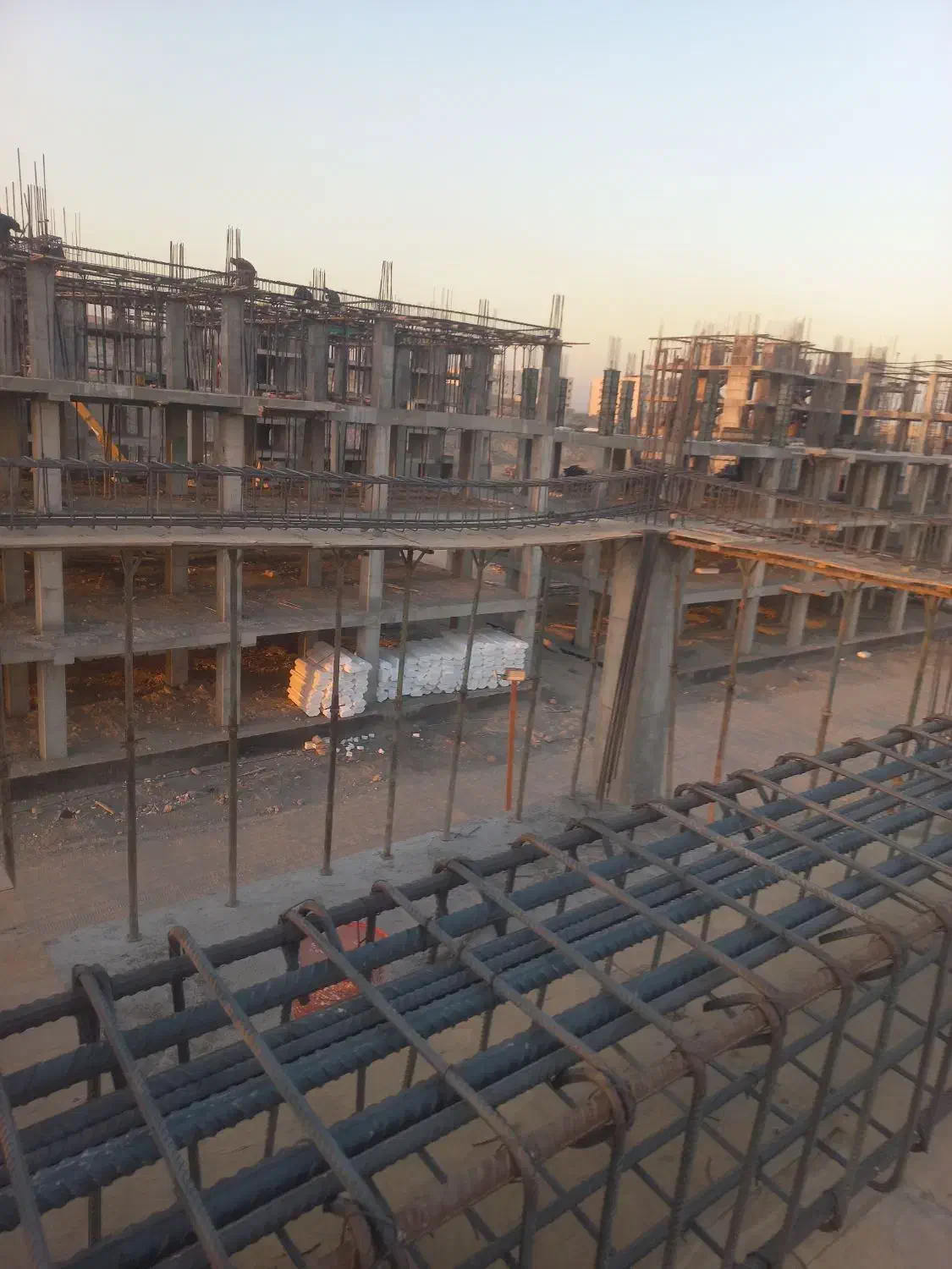 جذب نیروی قالب الموتور بند|استخدام معماری، عمران و ساختمانی|بندرعباس, |دیوار