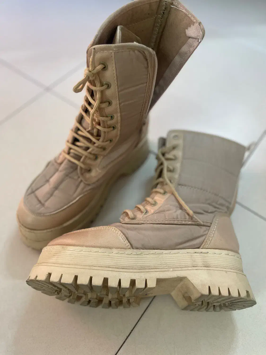 بوت کاپشنی کرم سایز ۳۸|کیف، کفش، کمربند|پرند, فاز ۰|دیوار