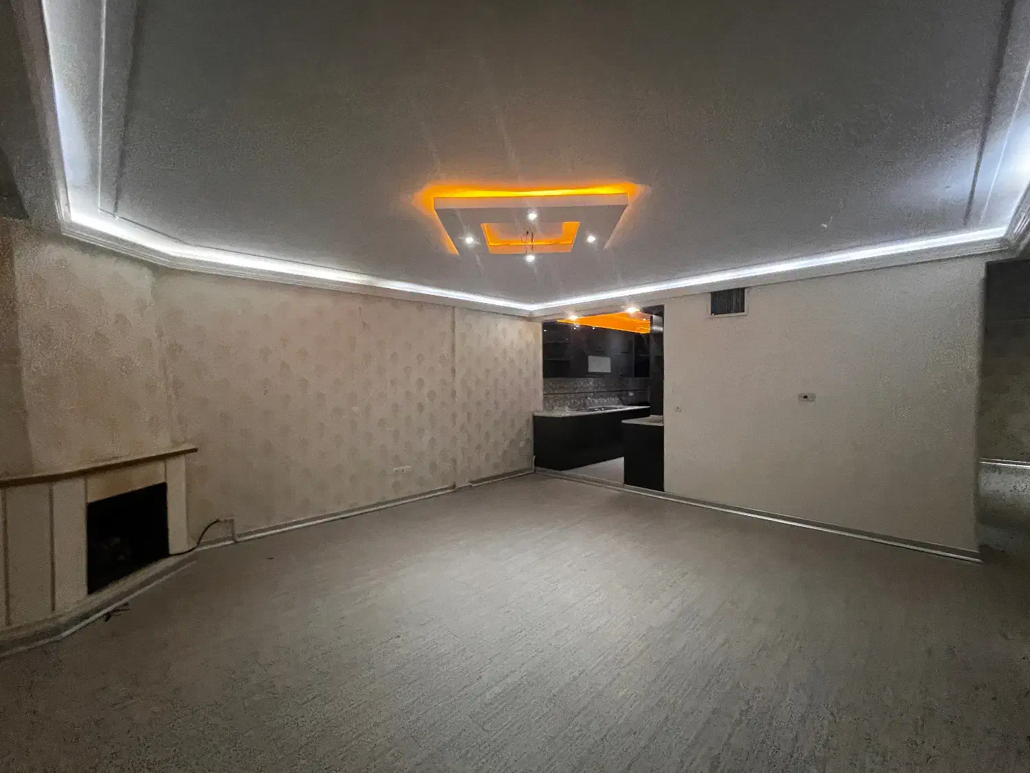 ۷۷ متری ۲ خوابه تک واحدی