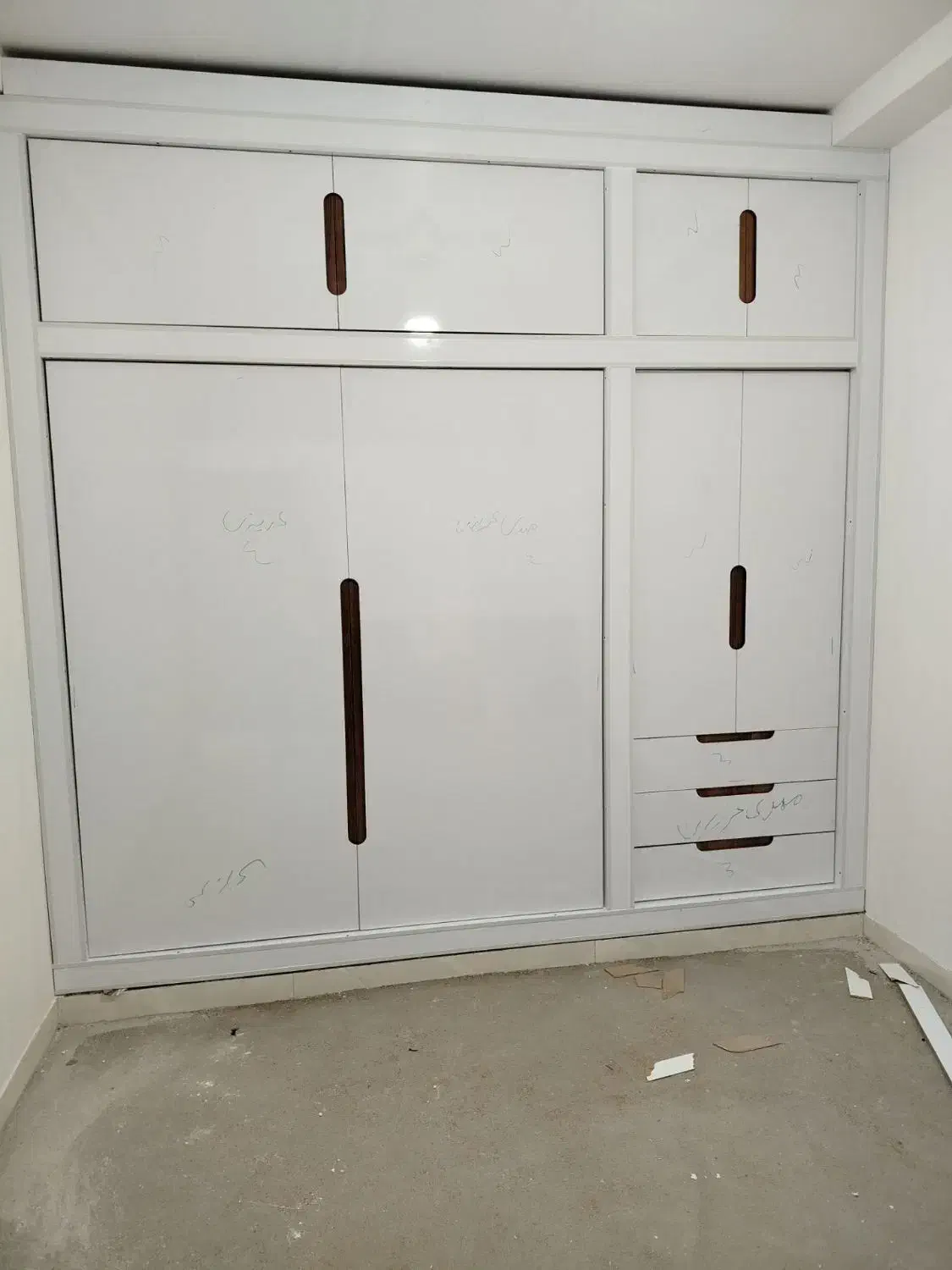 کمد جاکفشی|جاکفشی، کمد، دراور|تبریز, |دیوار