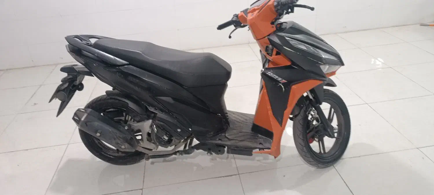 کلیک 402|موتورسیکلت|کنگاور, |دیوار