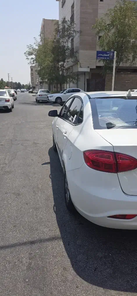 جک جی ۴/ jac j4 اتوماتیک بی رنگ و بی توضیحات|خودرو سواری و وانت|اصفهان, کوی امام|دیوار