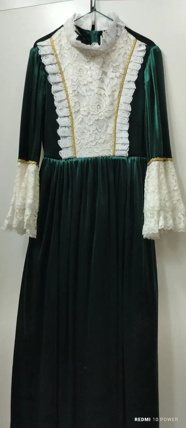 لباس|لباس|کاشان, دانش|دیوار