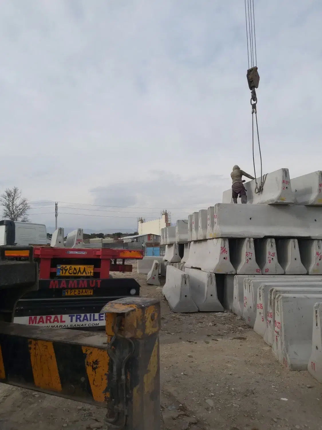 نیوجرسی مسلح بتنی ۴ متری مفصلی|مصالح و تجهیزات ساختمان|احمدآبادمستوفی, |دیوار