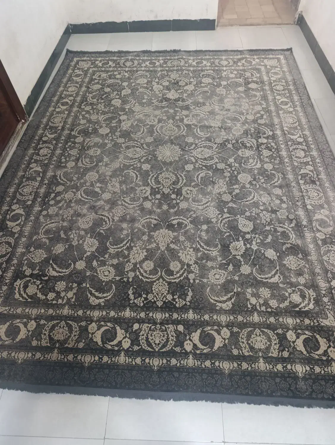 گرون نخر|فرش|قم, پردیسان|دیوار