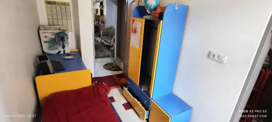 سرویس نوجوان رایگان|تخت و سرویس خواب|اسلامشهر, باغ فیض|دیوار