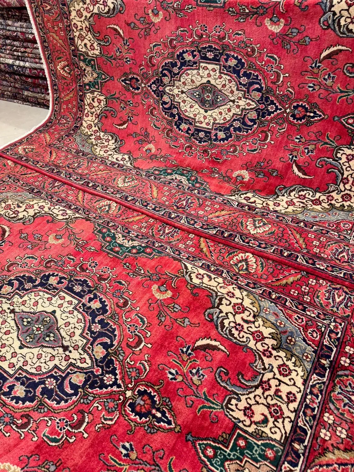 جفت ۶متری دستبافت تبریز آنتیک ساده|فرش|تهران, جهاد|دیوار