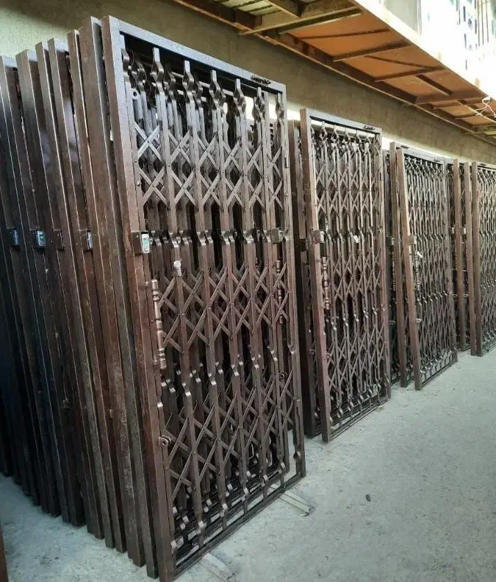 درب آکاردئونی/محافظ درب و پنجره/ضدسرقت/نصب فوری|خدمات پیشه و مهارت|اراک, |دیوار