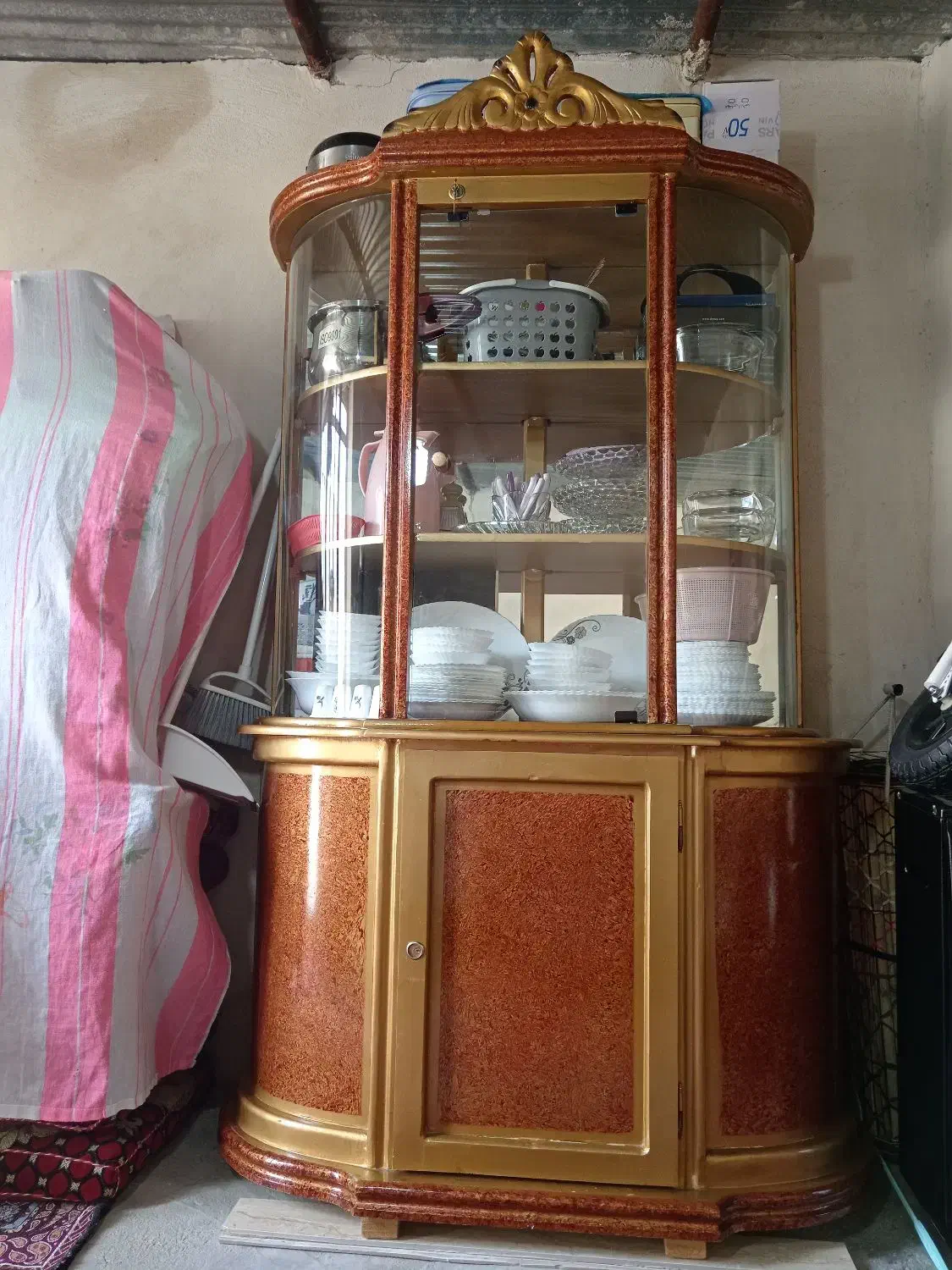 بوفه زیرتلوزیون|بوفه، ویترین، کنسول|ایلام, |دیوار