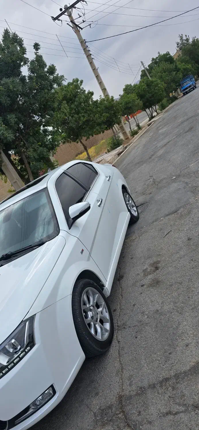 فروش دنا پلاس توربو شارژ اتوماتیک|خودرو سواری و وانت|بروجن, |دیوار