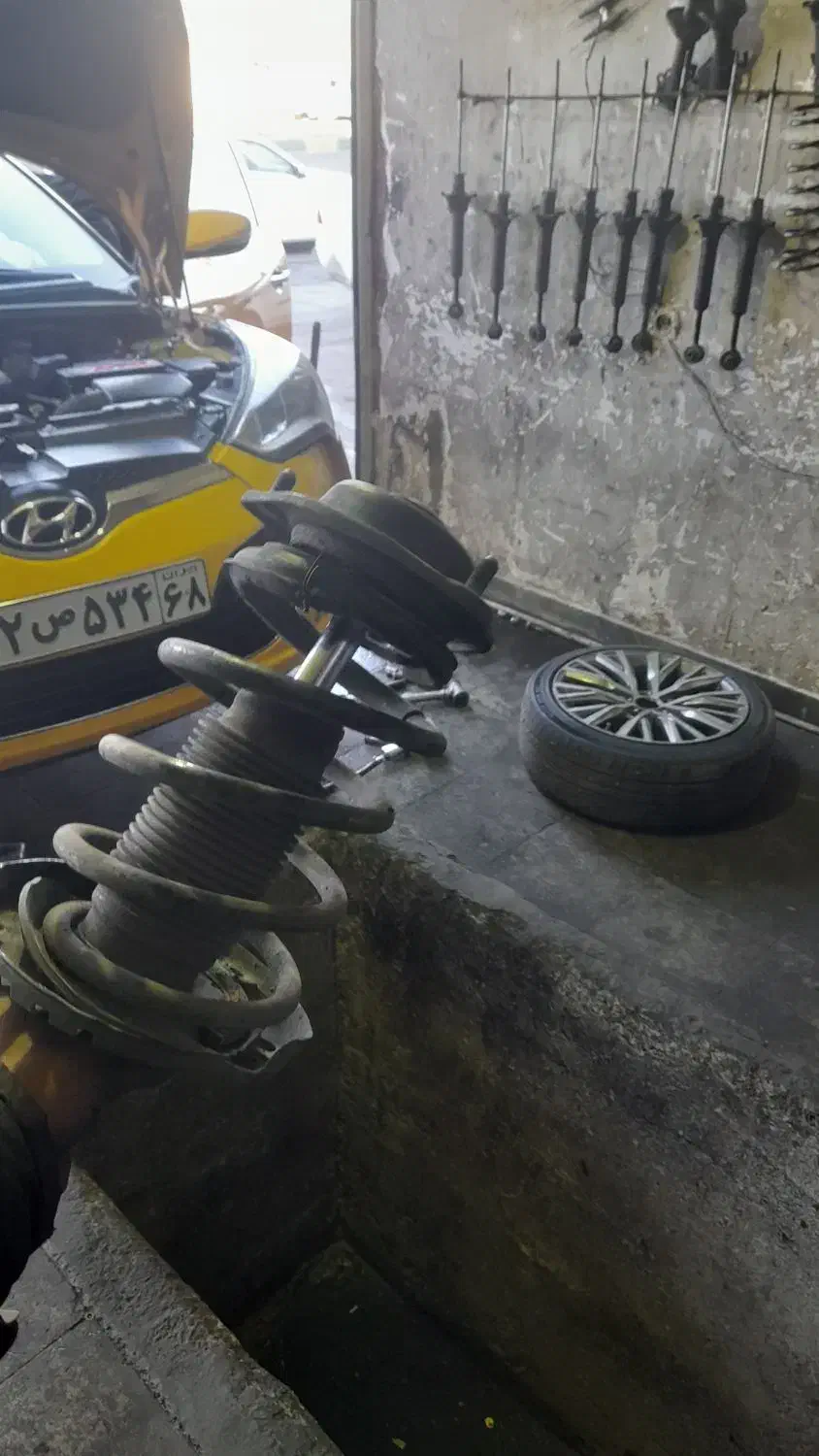 شارژ کمک تبدیل کمک روغنی به گازی|خدمات موتور و ماشین|مشکین‌دشت, |دیوار