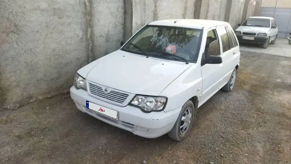 ۱۱۱ مدل ۹۵|خودرو سواری و وانت|پیر بکران, |دیوار