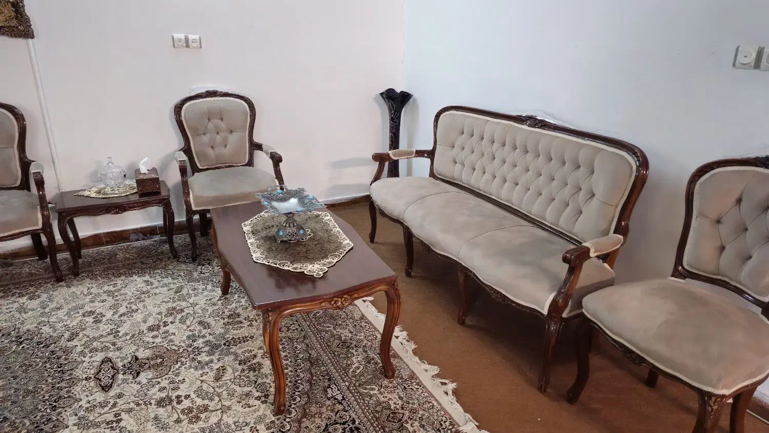 مبل و غذاخوری|مبلمان خانگی و میز عسلی|بروجرد, |دیوار