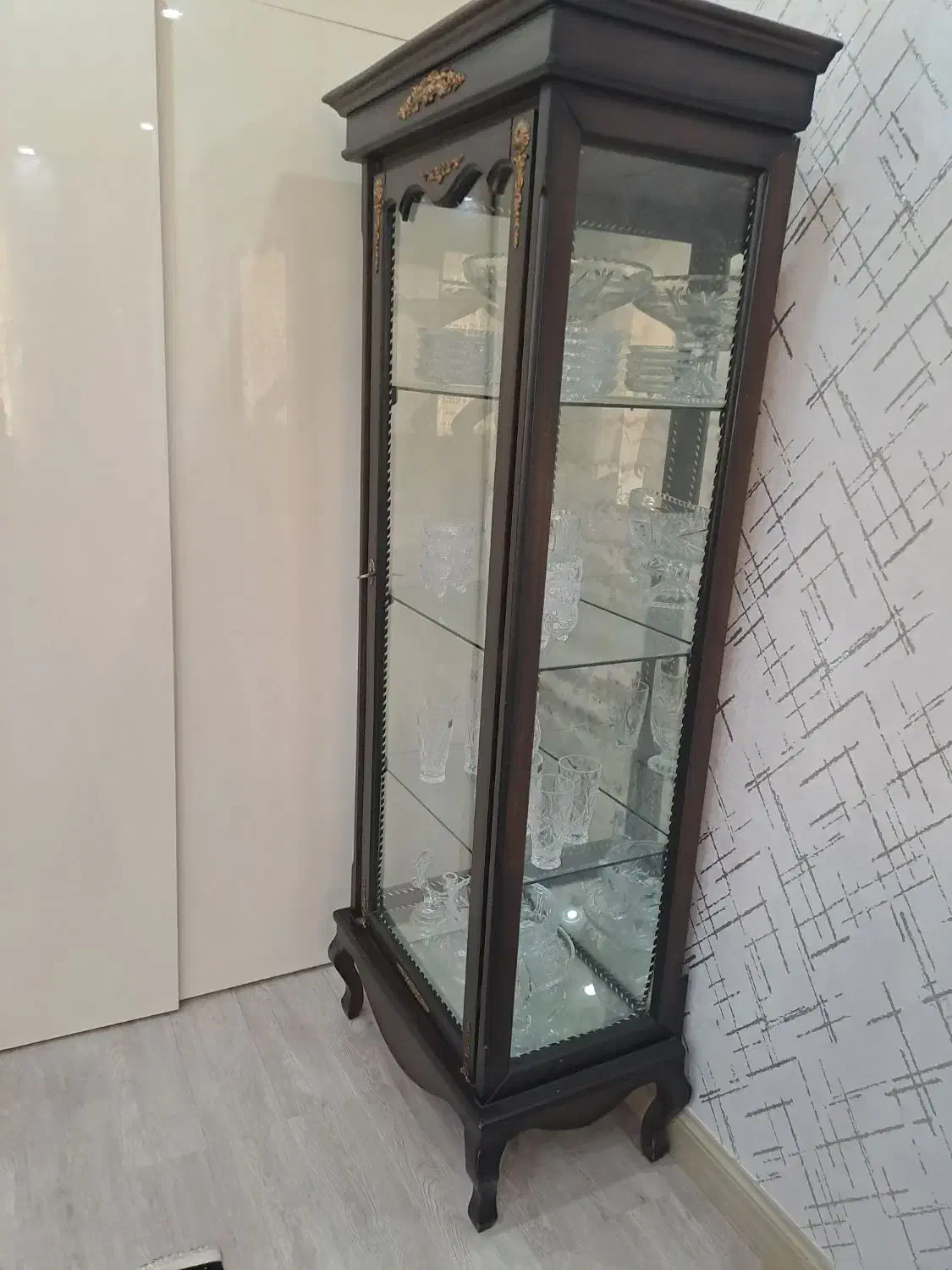 بوفه در حد نو|بوفه، ویترین، کنسول|قدس, شهرقدس|دیوار