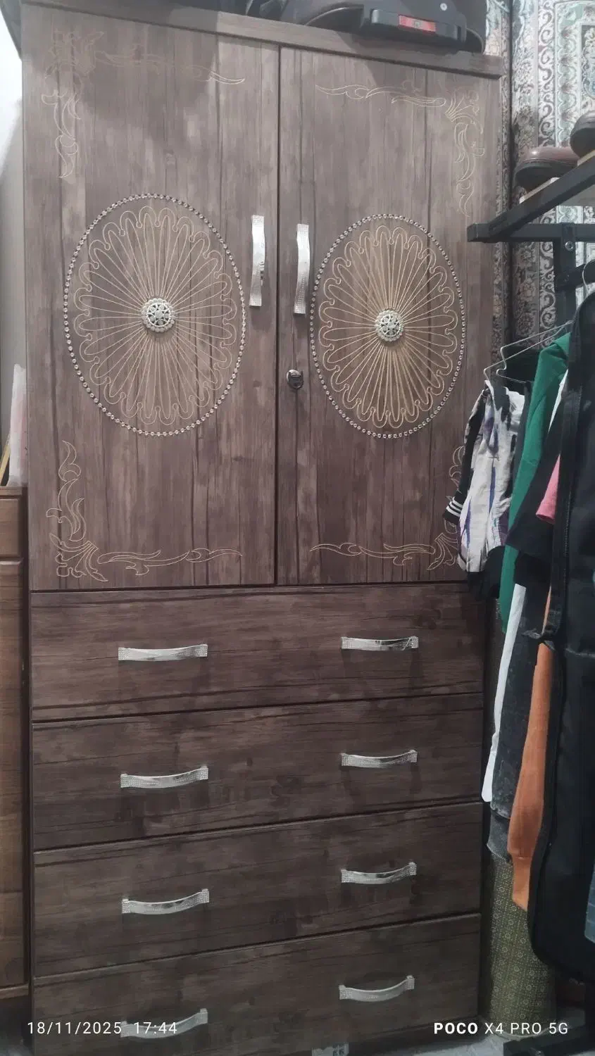 کمد لباس|جاکفشی، کمد، دراور|قدس, شهرقدس|دیوار