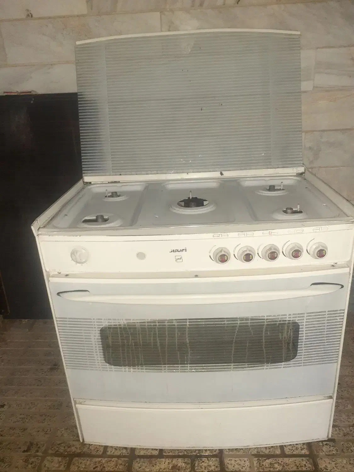 تعدادی اجاق گاز ۵شعله طرح فر وتعدادی لوازم منزل|اجاق گاز و لوازم برقی پخت‌وپز|خمین, |دیوار