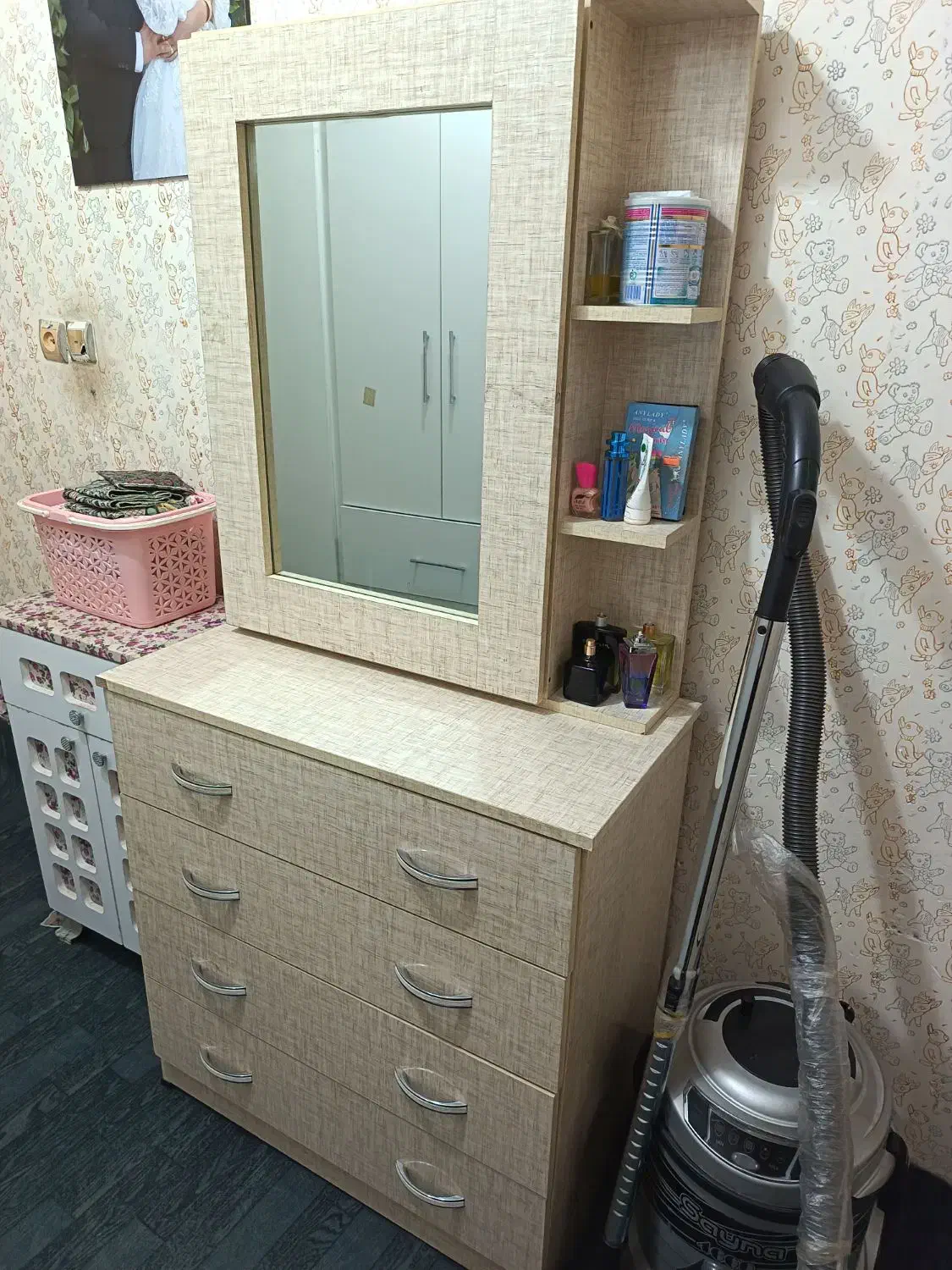 کمد لبال و میز ارایش|جاکفشی، کمد، دراور|مشهد, شهید احمدی روشن|دیوار