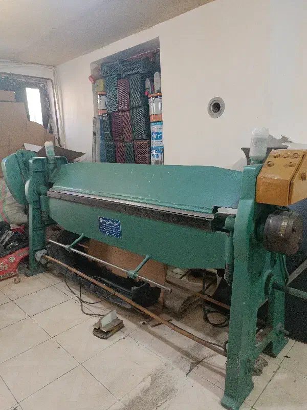 دستگاه گیوتین ،خم و نقطه جوش|ماشینآلات صنعتی|باسمنج, |دیوار