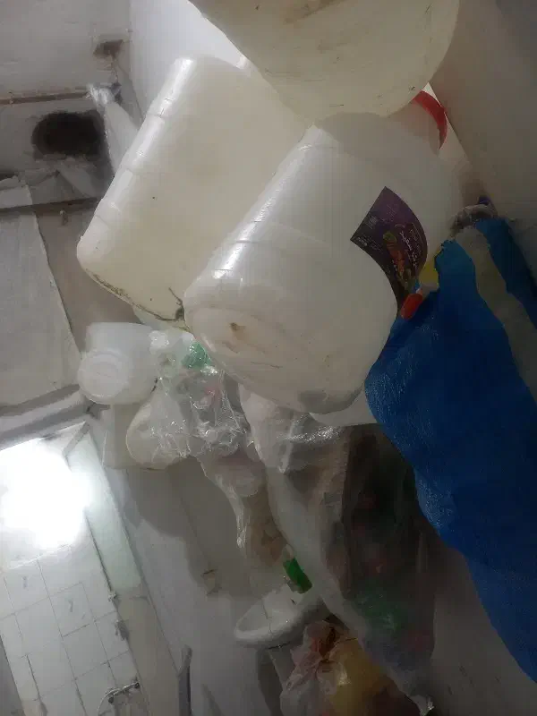 دبه ۲۰ لیتری و دبه خیارشور|ظروف نگهدارنده، پلاستیکی، یک‌بارمصرف|مشهد, مصلی (کارمندان اول)|دیوار