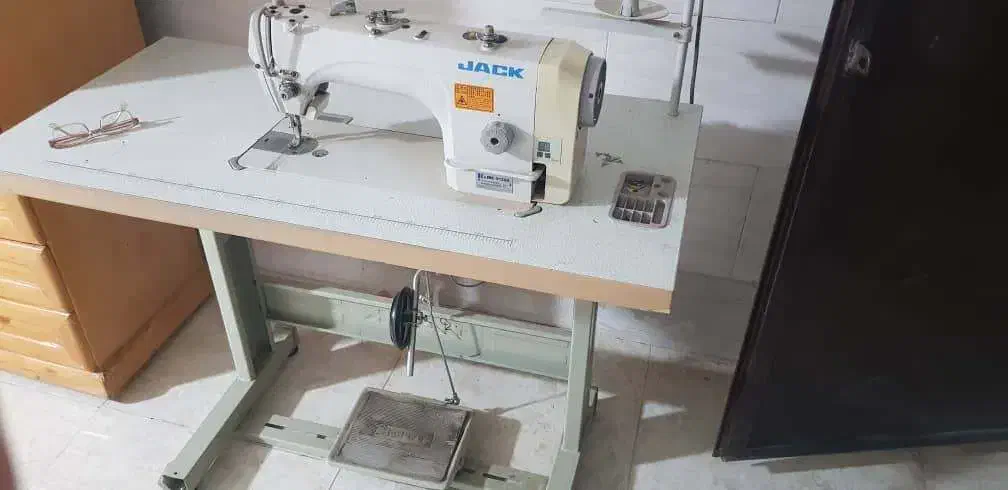 فروش چرخ خیاطی راسته دوز|چرخ خیاطی و ریسندگی|فیروزآباد (فارس), |دیوار