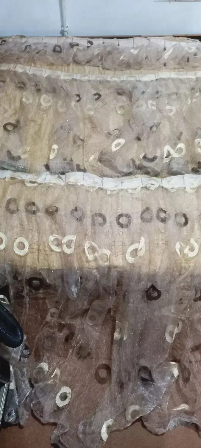 تعدادی پرده|پرده، رانر، رومیزی|اقبالیه, |دیوار