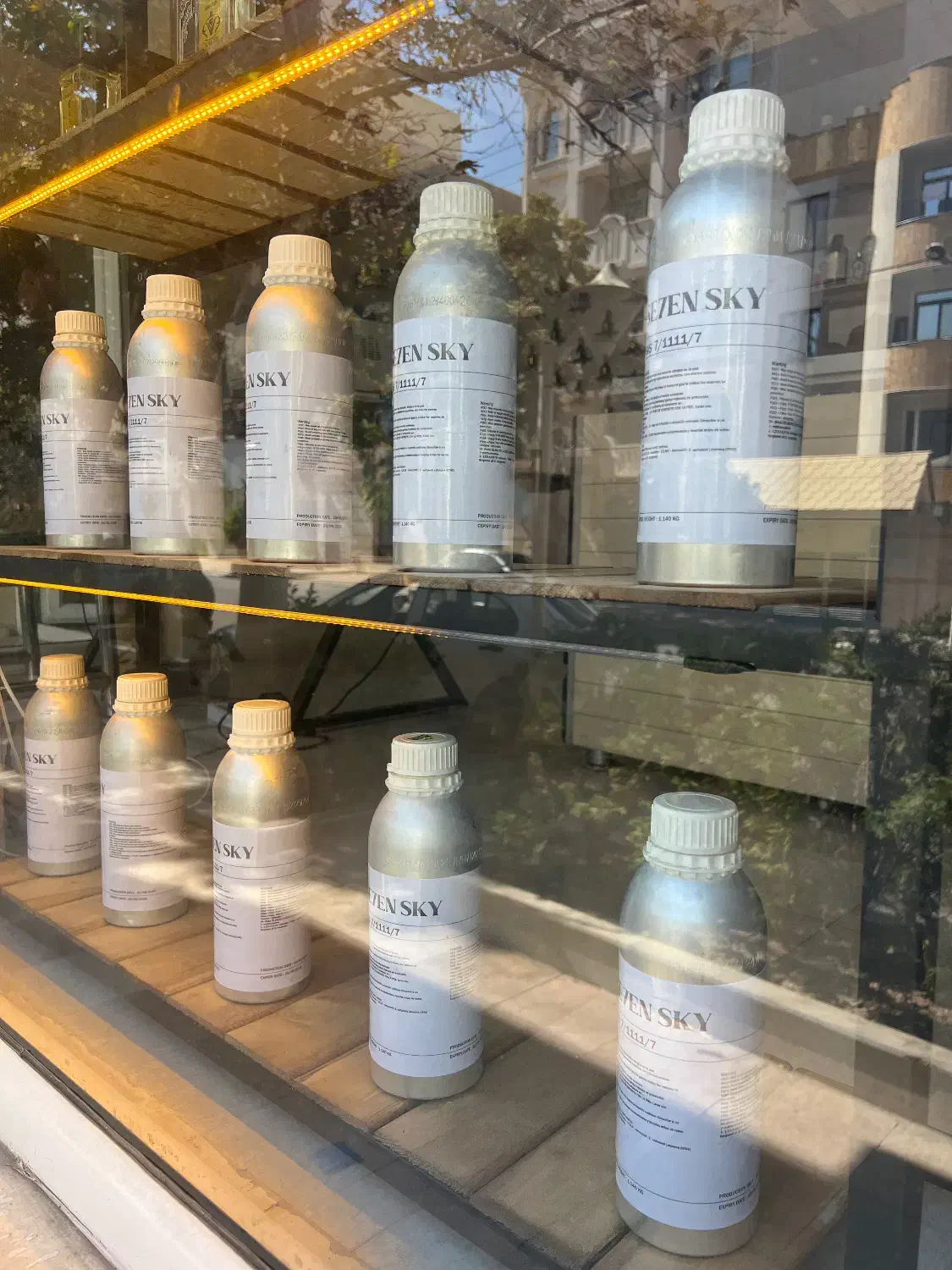 مجموعه عطر svs ( کیفیت ماندگار ) کلی و جزیی|آرایشی، بهداشتی، درمانی|مشهد, چهارچشمه|دیوار