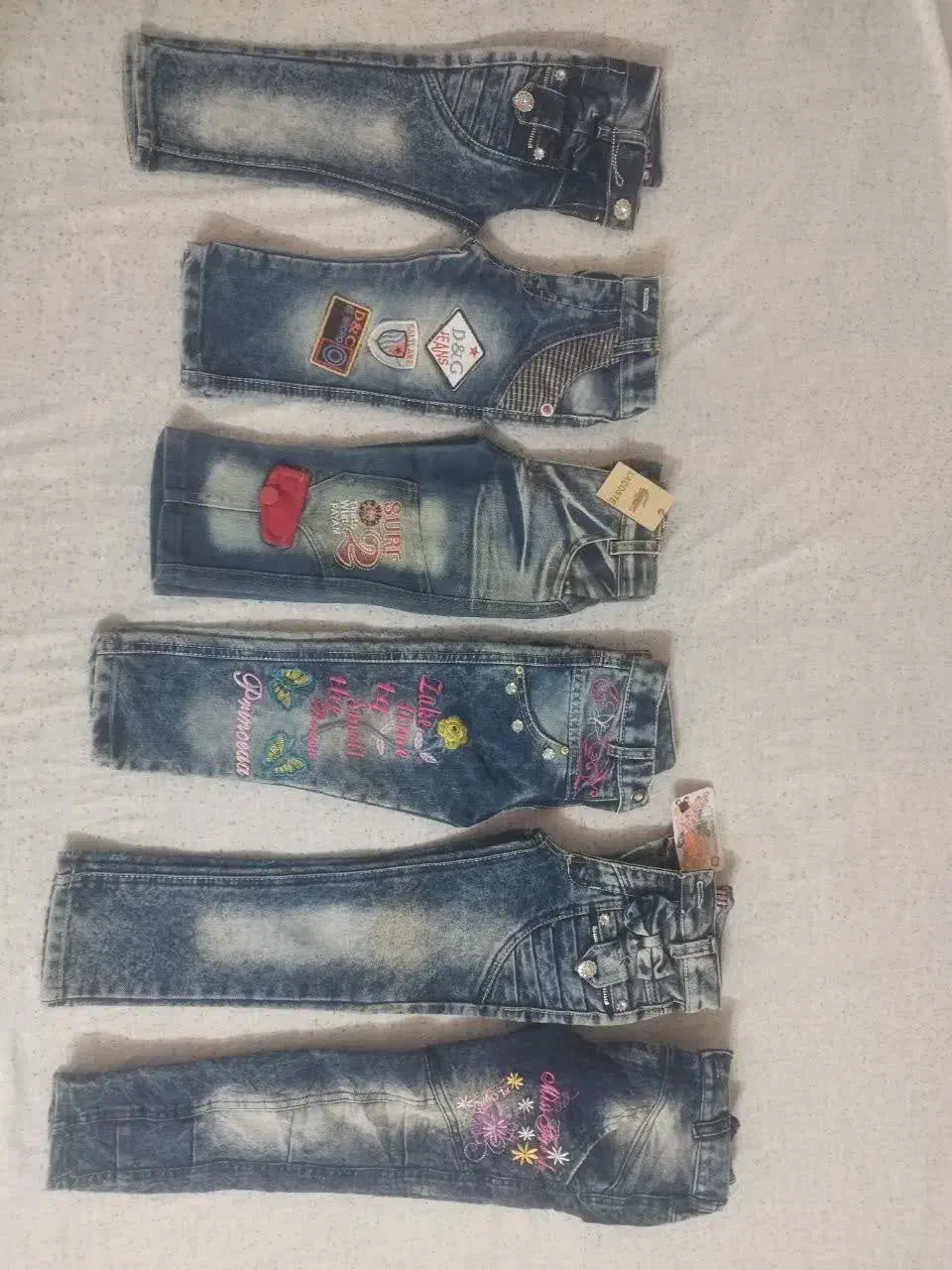 تعدادی شلوار لی و لباس|حراج|یزد, |دیوار