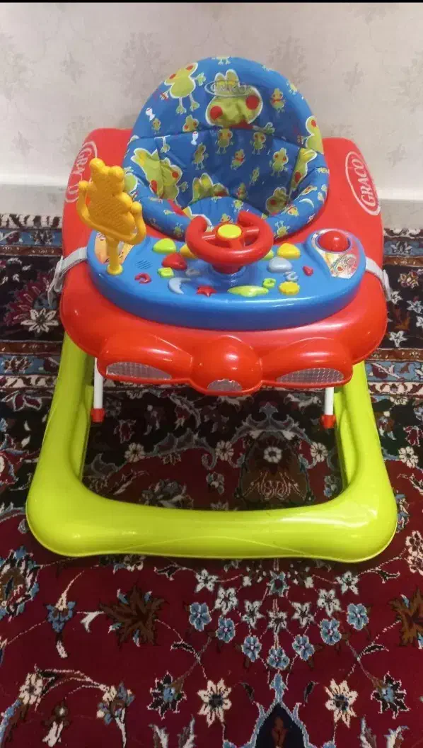 صندلی آموزش. رورویک|تخت و صندلی بچه|مشهد, هنرور|دیوار