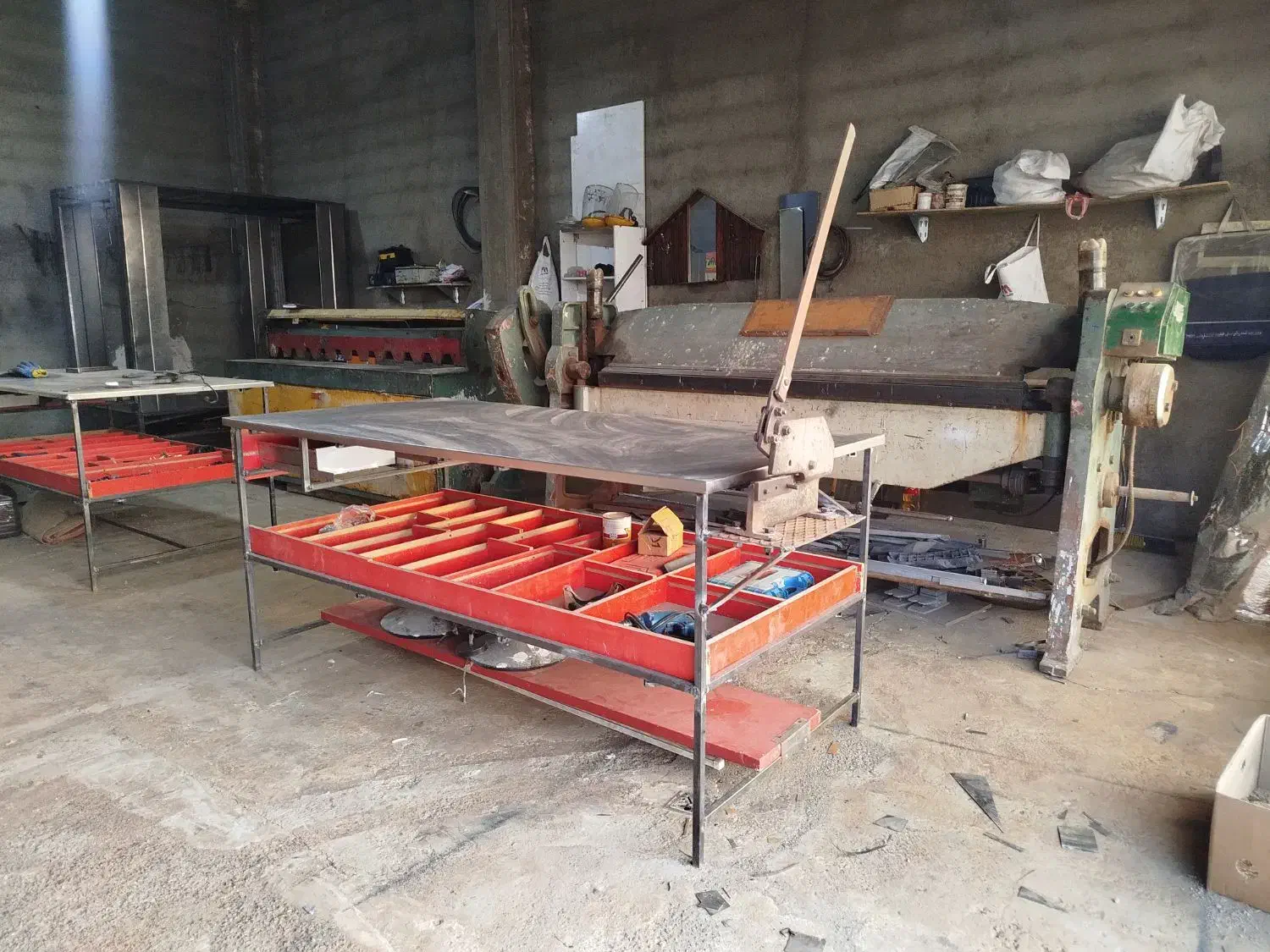 تولید و تعمیر کابینت فلزی|مصالح و تجهیزات ساختمان|زنجان, |دیوار