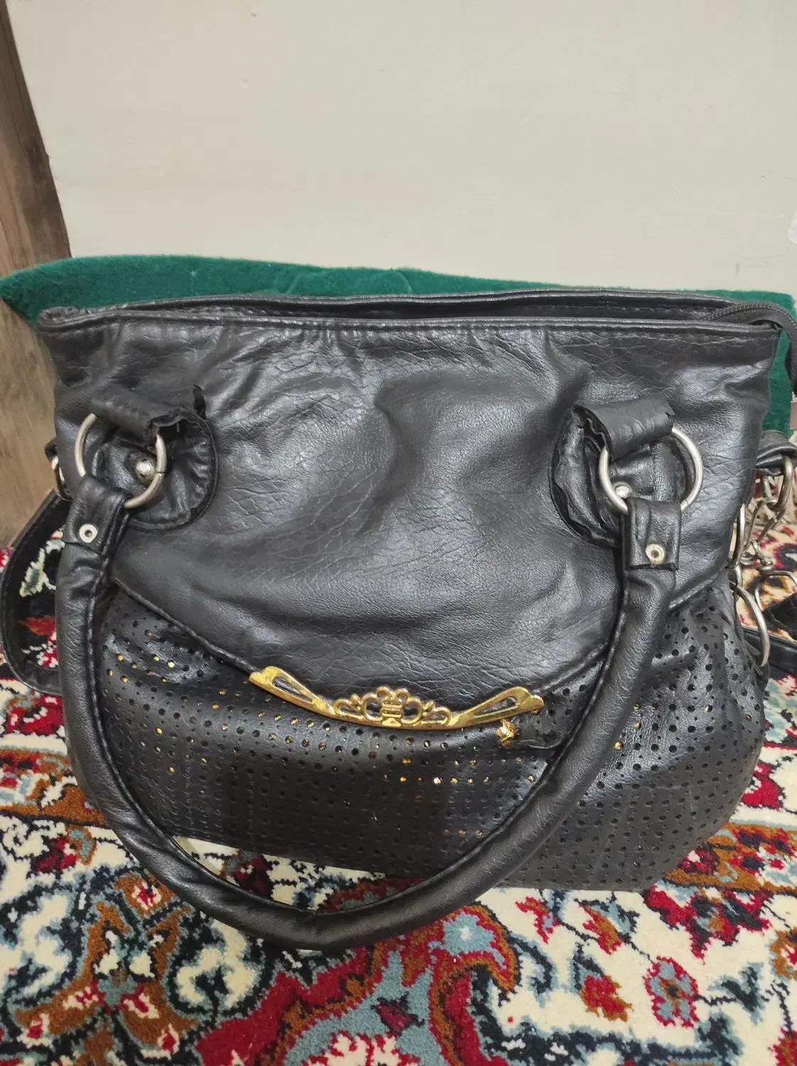 کیف و روسری و پالتو و مانتو|کیف، کفش، کمربند|کرج, برغان|دیوار