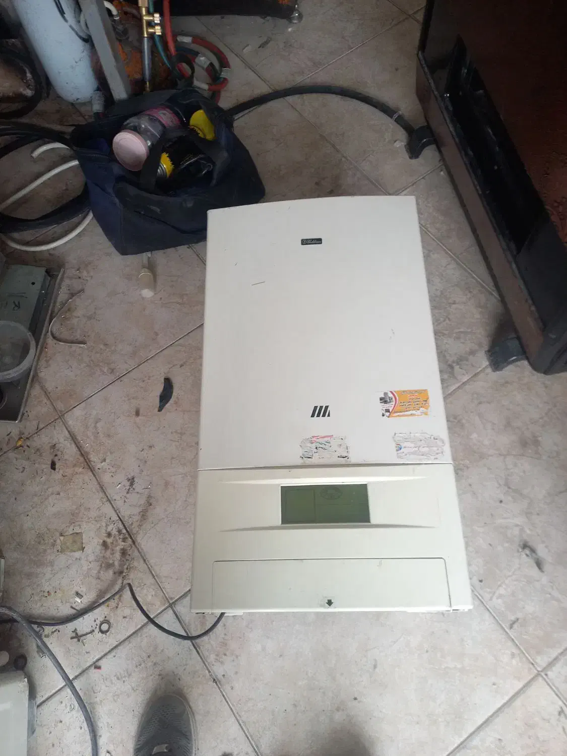 پکیج گلدیران|آبگرمکن، پکیج، شوفاژ|فولادشهر, مسکن مهر فولادشهر|دیوار