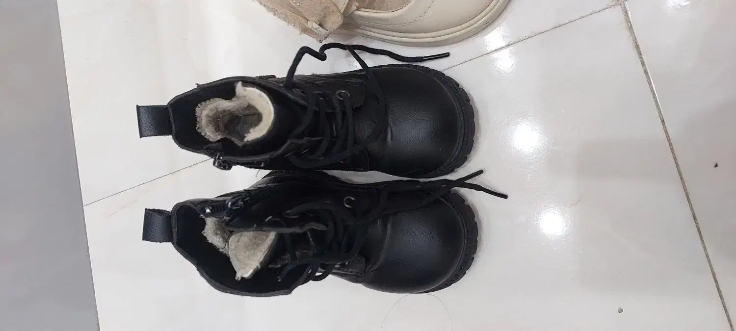 سه جفت کفش بچگانه شماره ۲۴|کفش و لباس بچه|نهاوند, |دیوار