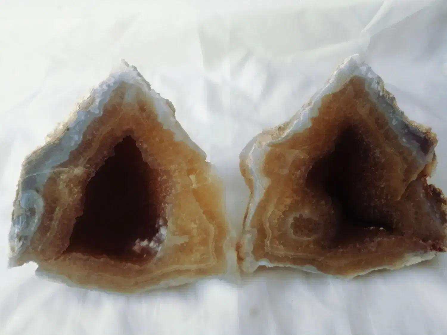 سنگ ژئود سیترین|کلکسیون اشیاء عتیقه|بستان آباد, |دیوار